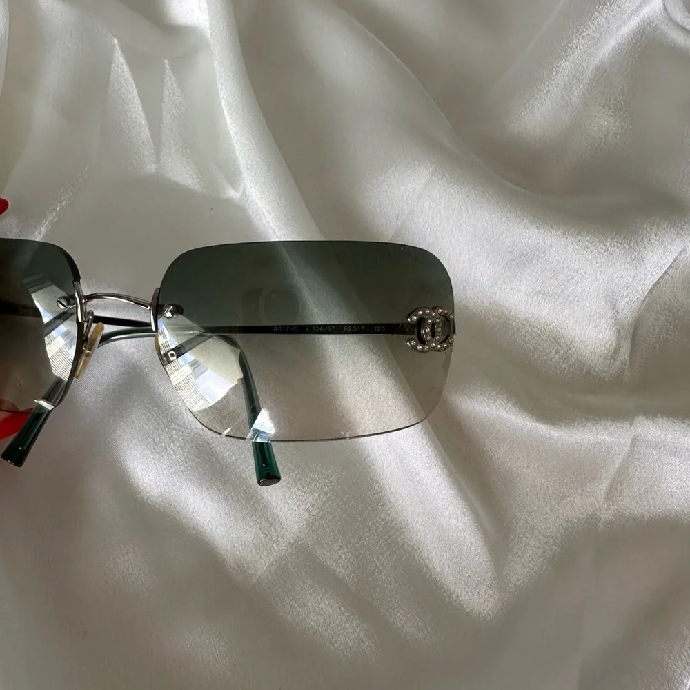 Vintage CHANEL Swarovski crystals ccs Chic Green Gradient Sunglasses